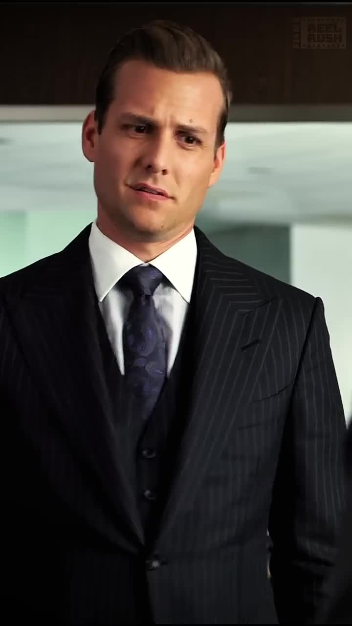 Mike-was-impressed-by-Harveys-influence-suits-tvshow-harveyspecter-original
